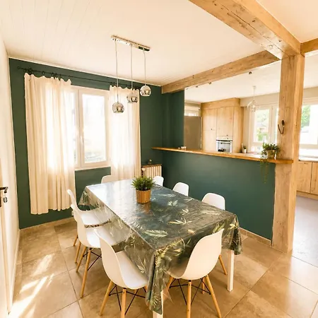 Beautiful House With Garden, Ideal For A Large Group شقة Margny-les-Compiegne