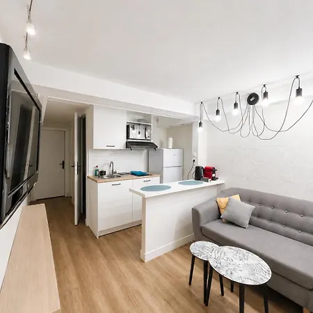 شقة Beautiful House With Garden, Ideal For A Large Group *
